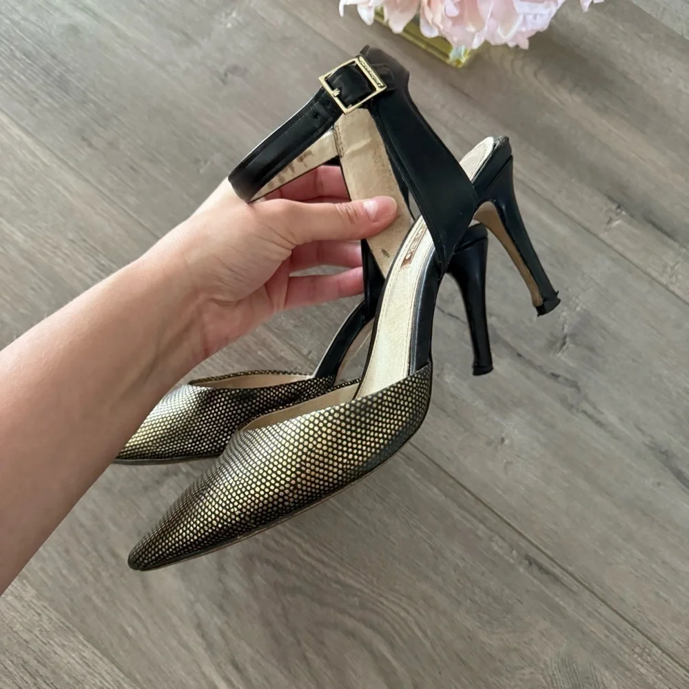 Louise et Cie Black & Gold Ankle Strap Leather Point Toe Heels‎